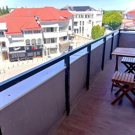 Old Town View- Ultracentral Apartment Търговище Екстериор снимка