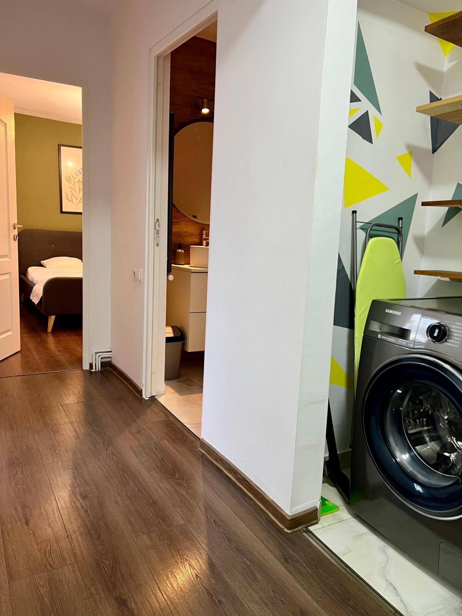 Old Town View- Ultracentral Apartment Търговище Екстериор снимка